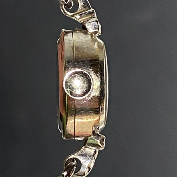 Antique Lucien Piccard 14K Gold Women’s Watch - Picture 5 of 12